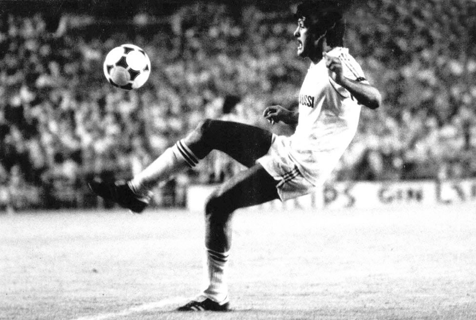 JULIO SUÁREZ, UN GALÁCTICO CON BIGOTE